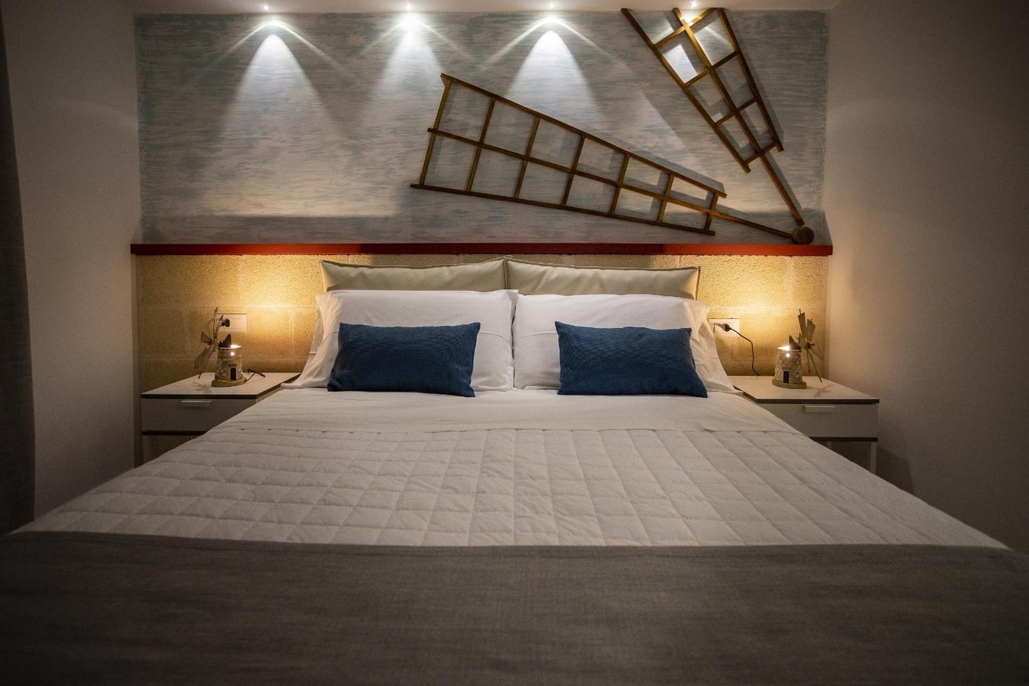 Acquaro Suite Apartments San Vito Lo Capo Rum bild