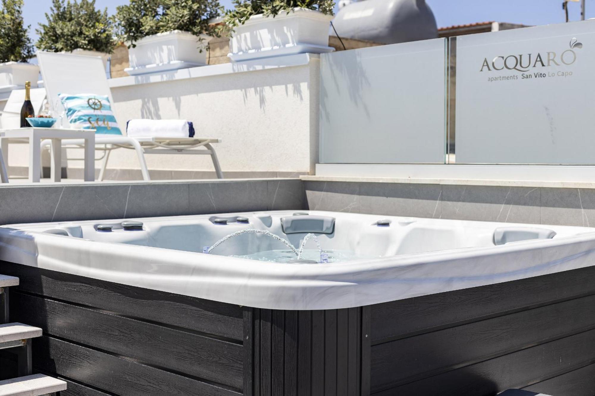 Acquaro Suite Apartments San Vito Lo Capo Rum bild